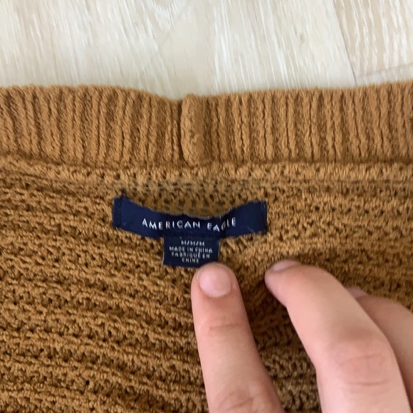 Cable knit burnt orange sweater - Picture 3 of 3